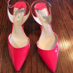 Boden NWOT poppy patent leather sling backs